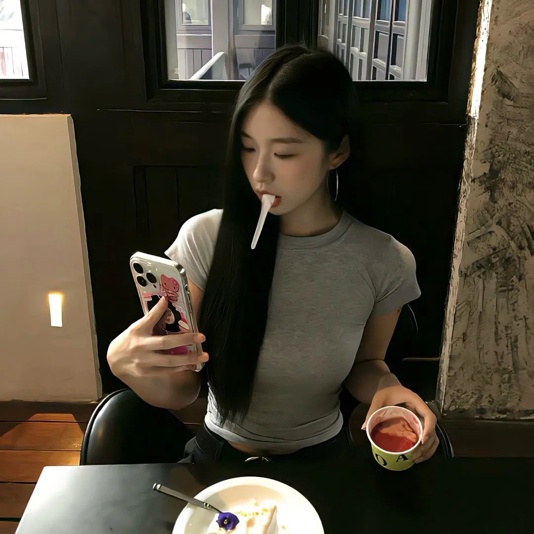间谍嬉春